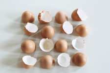 Có tới 21 công dụng của vỏ trứng có thể khiến bạn bất ngờ, đừng bỏ đi uổng phí nhé