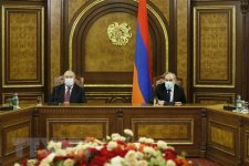 Tổng thống Armenia từ chức vì không thể can thiệp chính trị