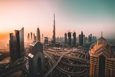 Dubai bỏ thuế bia rượu thúc đẩy ngành du lịch