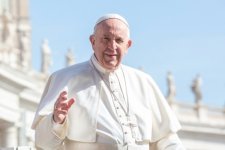 Giáo hoàng Francis chỉ trích các đạo luật hình sự hóa việc quan hệ đồng tính