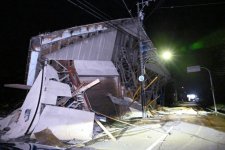 Hơn 51 nghìn người Nhật Bản phải sơ tán vì động đất