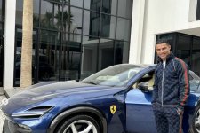 Cristiano Ronaldo bổ sung Ferrari Purosangue vào bộ sưu tập siêu xe