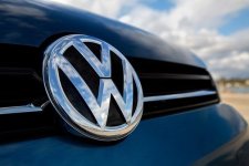 Volkswagen tuyên bố không tham gia cuộc chiến giảm giá xe điện