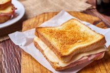Giáo dục: Các trường học ở Tây Úc bị hạn chế bán bánh mì giăm bông và phô mai trong canteen
