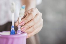 Bao lâu nên thay bàn chải đánh răng?