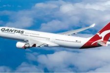 Máy bay A330-200 của Qantas Airways hạ cánh an toàn với 1 động cơ