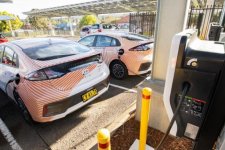Tin Úc: Kêu gọi đưa ra các tiêu chuẩn tiết kiệm nhiên liệu bắt buộc