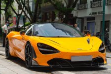 Cận cảnh McLaren 720S độ TopCar đầu tiên tại Việt Nam