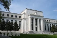 Fed chuẩn bị tăng lãi suất lần thứ 10 liên tiếp