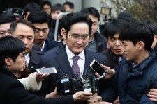 Hàn Quốc cân nhắc ân xá 'thái tử Samsung'