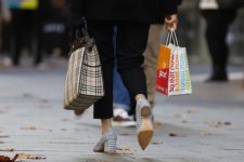 Tin Úc: Niềm tin tiêu dùng bị ảnh hưởng bởi đợt tăng lãi suất tháng Sáu