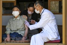 Nhật Bản ghi nhận ca tử vong đầu tiên do tiêm vaccine COVID-19
