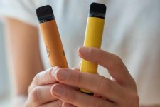 Giáo dục: Chính quyền bang NSW sẽ ngăn chặn việc trẻ em hút thuốc lá điện tử trong trường học