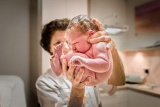 Tin Úc: Victoria ghi nhận số ca sinh giảm mạnh nhất trong năm qua