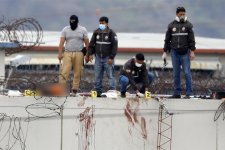 Đấu súng giữa các băng đảng trong nhà tù Ecuador