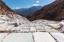 Đến thăm ao muối 'thần dược' tại Peru