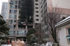 Chung cư 27 tầng tại Hàn Quốc cháy lớn, 31 người thương vong