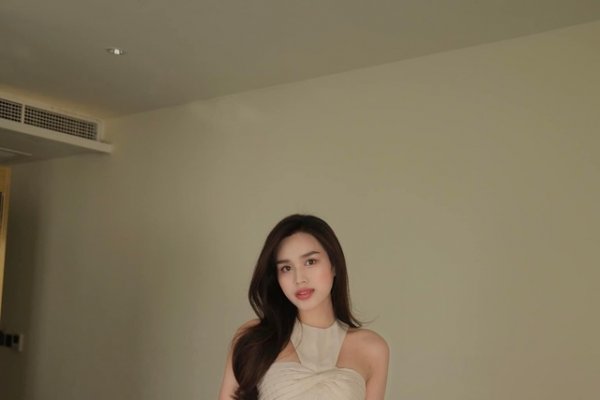 Hoa hậu Đỗ Hà liên tục bị soi loạt hint hẹn hò với thiếu gia người Quảng Bình