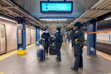 Thêm một nạn nhân bị xô xuống đường ray tại New York
