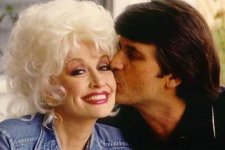 Danh ca Dolly Parton chia sẻ bí quyết giữ lửa hôn nhân
