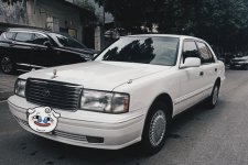 Toyota Crown 2001 được chủ nhân rao bán với mức giá cao ngất ngưởng