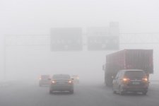 Trung Quốc: Tai nạn xe hơi trong màn sương khiến 19 người tử vong