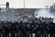 Cảnh tượng ở Brazil gợi nhớ vụ bạo loạn Điện Capitol