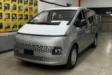 Hyundai Staria 2022 cập bến Việt Nam