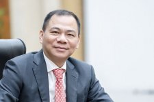 Ông Phạm Nhật Vượng mở công ty cho thuê xe điện VinFast