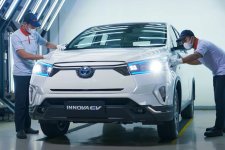Toyota Innova EV Concept thuần điện ra mắt tại Indonesia