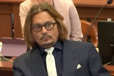 Johnny Depp bị tố tấn công tình dục