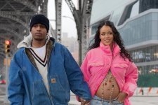 Rộ tin đồn Rihanna đá bạn trai rapper vì bị 'cắm sừng' giữa lúc mang thai