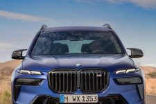 Cụm đèn của BMW X7 2023 tiếp tục gây tranh cãi