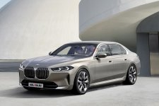 BMW 7-Series 2023 công bố phong cách thiết kế phá cách