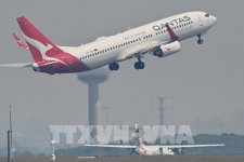 Qantas hoãn kế hoạch bay ra nước ngoài thêm 2 tháng