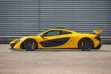 McLaren P1 đầu tiên xuất xưởng bất ngờ được đem đấu giá