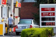 Tin Úc: Chi phí nhiên liệu tăng hơn 40% trong vòng một năm