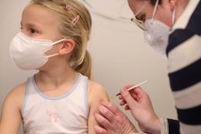 TGA bật đèn xanh cho việc xem xét tiêm vaccine Covid-19 cho trẻ em dưới 6 tuổi