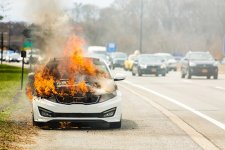 Những nguyên nhân gây hỏa hoạn ô tô