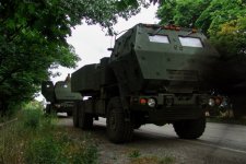 Mỹ chấp thuận thương vụ bán ba tổ hợp pháo HIMARS cho Ukraine