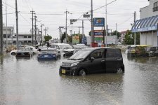 Nhật Bản hứng chịu trận mưa 'trăm năm có một'