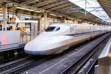 Trải nghiệm 10 chuyến tàu nhanh nhất trên thế giới