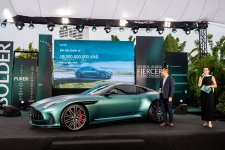 Aston Martin DB12 thách thức giới nhà giàu Việt
