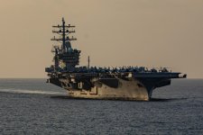 Houthi tập kích tàu sân bay Mỹ trên Biển Đỏ
