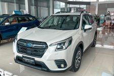Subaru Forester VIN 2024 giảm giá mạnh tay trước khi chuyển sang lô xe nhập Nhật