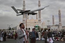 Mỹ tuyên bố phá hủy 8 UAV của Houthi