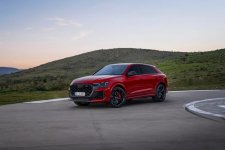 Cận cảnh mẫu SUV mạnh nhất của Audi