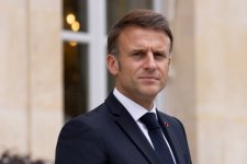 Cảnh báo nội chiến, Tổng thống Pháp hứng chỉ trích