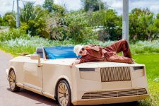 Siêu phẩm Rolls-Royce Boat Tail triệu USD được làm bằng... bìa carton