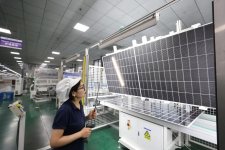 Trung Quốc thống trị tuyệt đối ngành sản xuất pin mặt trời